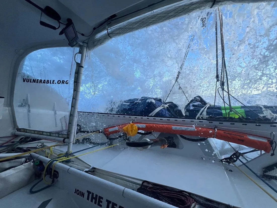 Avarie sur l'IMOCA de Thomas Ruyant