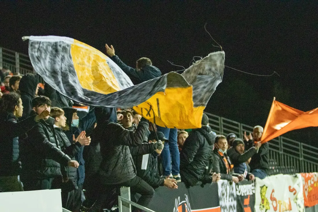 Plus de 7 000 spectateurs sont attendus au stade.