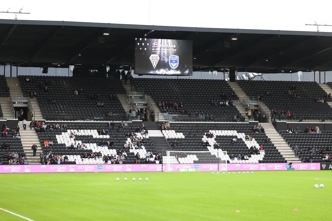 Les médias locaux ne se sont pas rendu à la dernière conférence de presse.