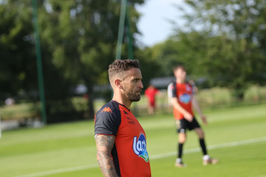 Gonçalves va devenir le joueur qui a le plus joué avec un seul club en Ligue 2 au 21e siècle.