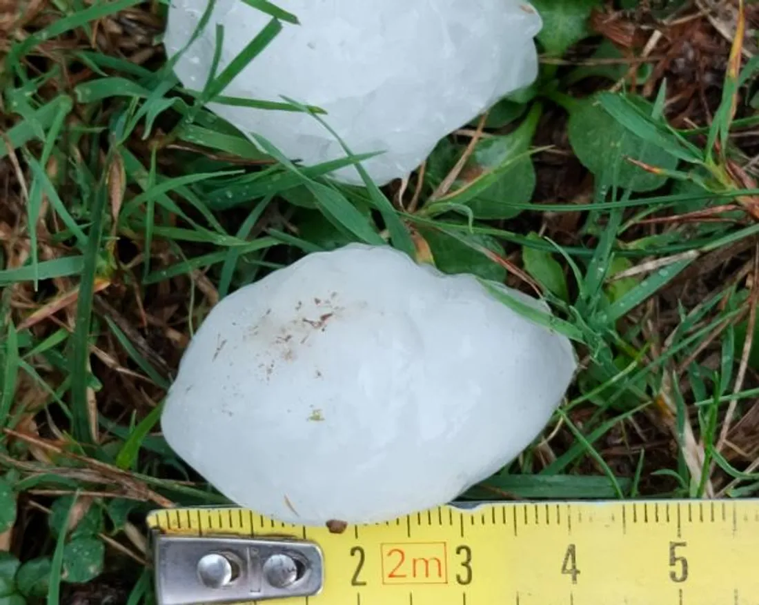 Une averse de grêle s'est abattue sur Laval et ses environs lundi soir.