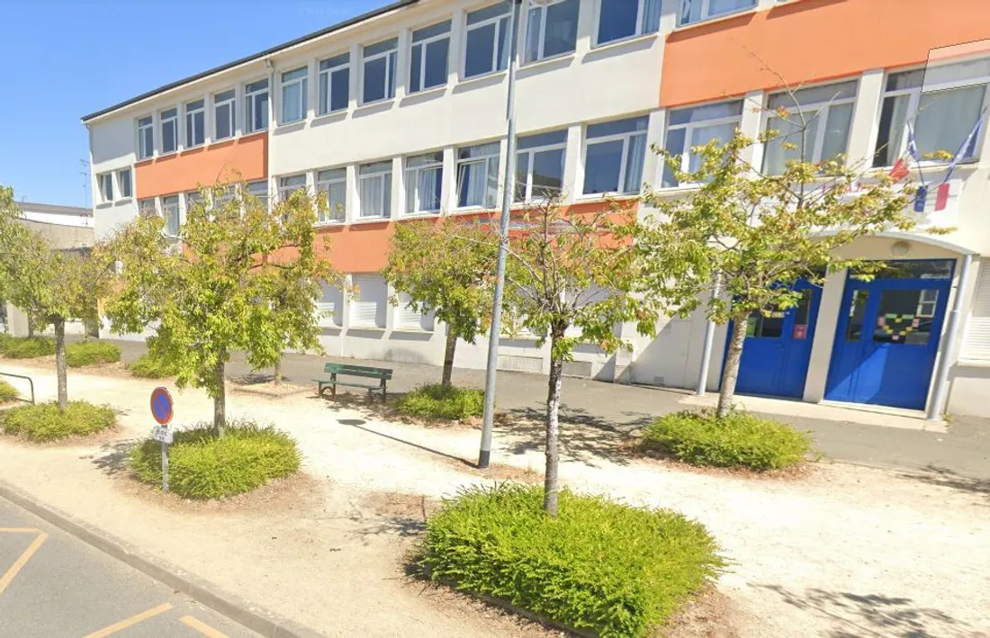 L'école Charles-Perrault dans le quartier des Fourches, à Laval.