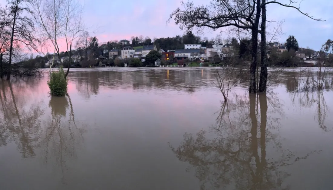 Les crues sont toujours en cours en Mayenne et Maine-et-Loire.