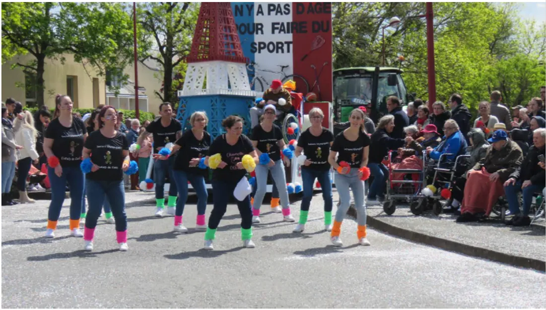 Carnaval Candé danseuses_21 04 24_DR