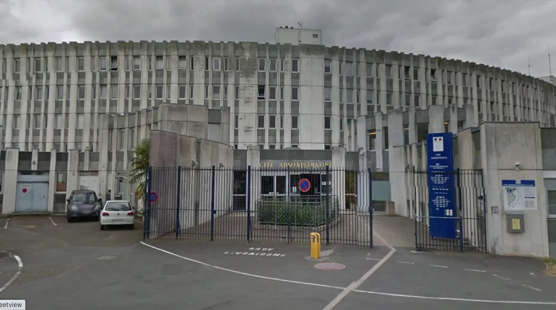 Cité administrative Laval_27 03 25_Google street view