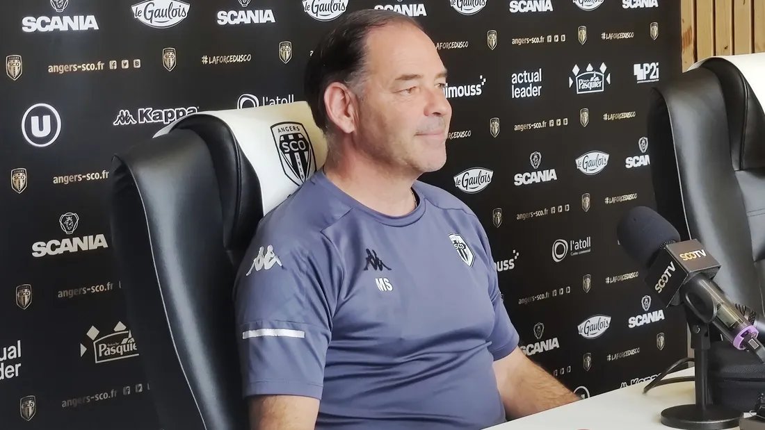 Stéphane Moulin détendu qui s'est présenté pour sa dernière conférence de presse d'avant-match.