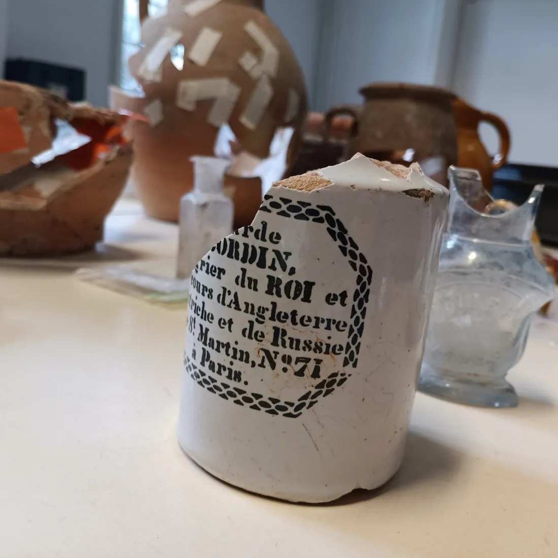 Etudes fouilles archéologiques pot moutarde_18 06 24_Marie Chevillard