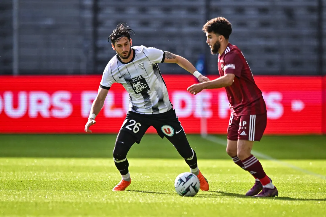 Florent Hanin est incertain.