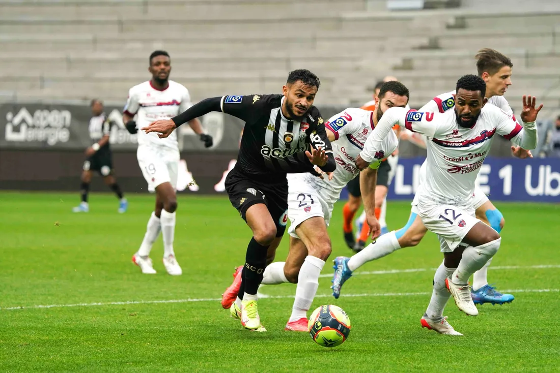 Sofiane Boufal et les Angevins n'ont pas réussi à percer le verrou clermontois