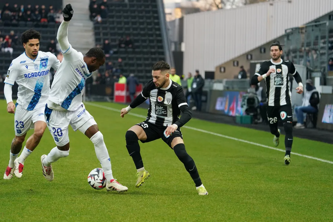 Farid El Melali est impliqué sur les deux buts angevins.