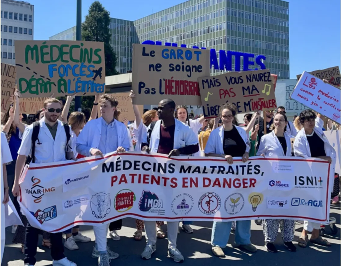 Grève Interne Médecine_24 04 25_DR