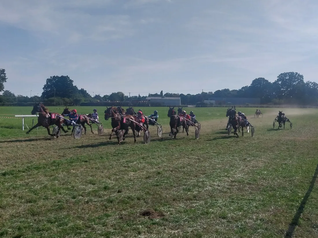 Hippodrome Saint-Ouen-des-Toits