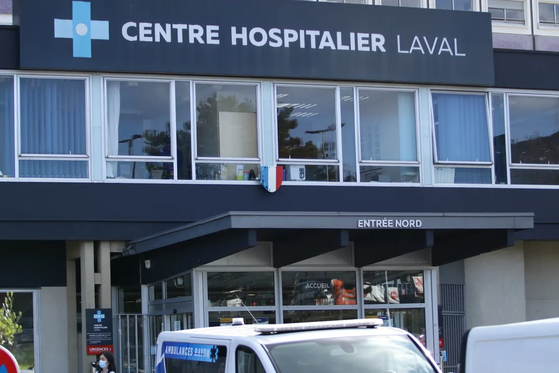 Une mobilisation citoyenne pour l'hôpital de Laval.