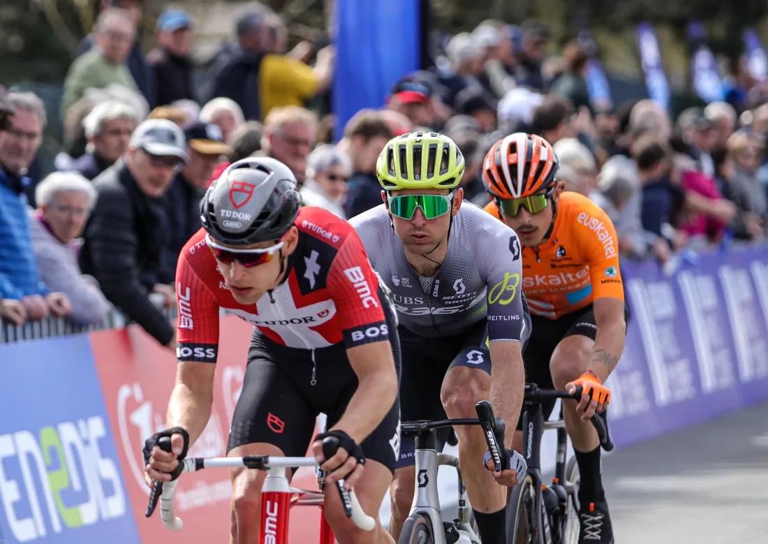 Trois coureurs formaient l'échappée du jour au Lion d'Angers.