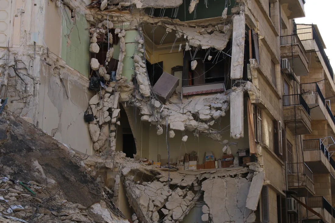 immeuble touché par Séisme_06 02 23_SOS Chrétiens d'Orient