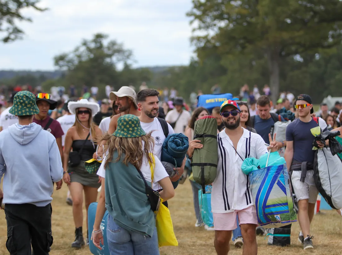 Le bonheur des festivaliers arrivés pour trois jours de concerts.