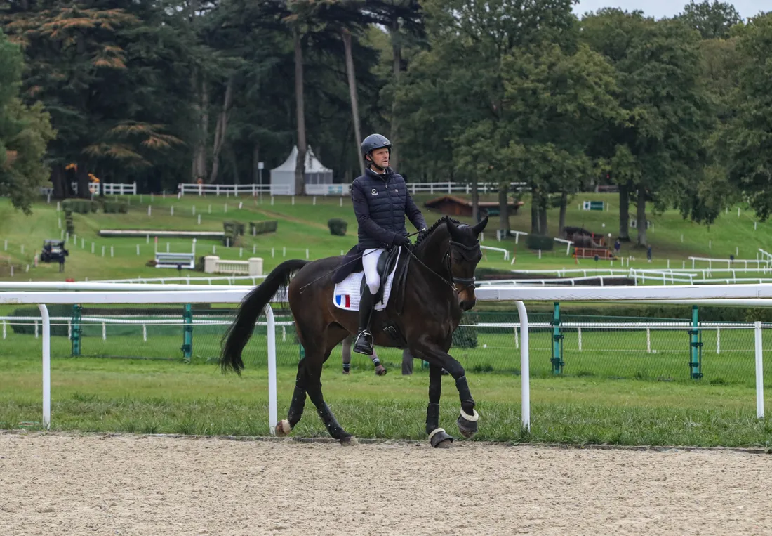 Nicolas Touzaint à l'échauffement avant sa performance.