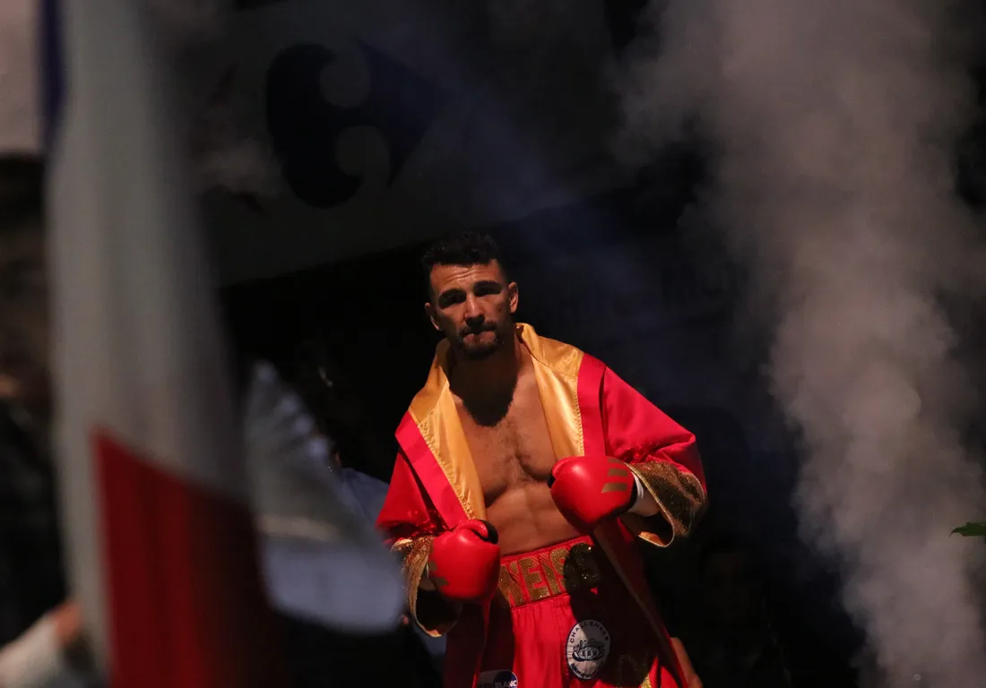 Jordy Weiss a soigné son arrivée à l'Espace Mayenne.