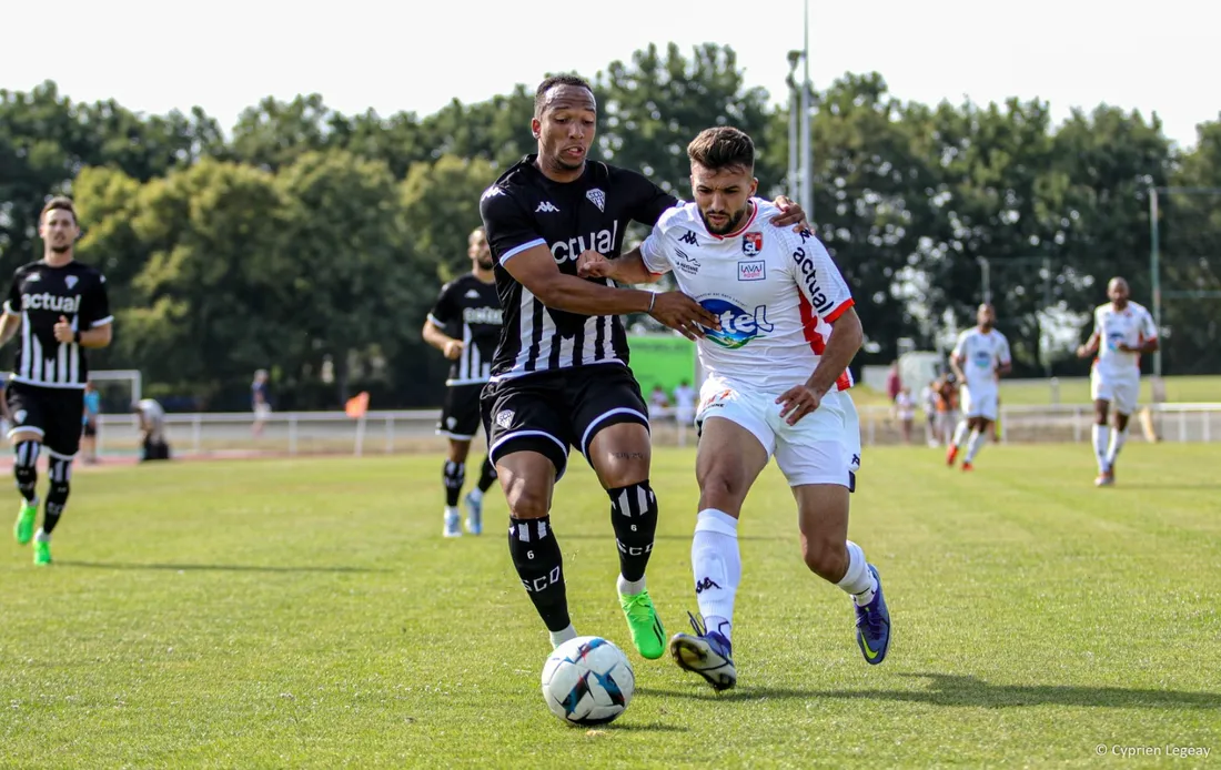 Zakaria Naidji a inscrit un doublé pour son premier match.