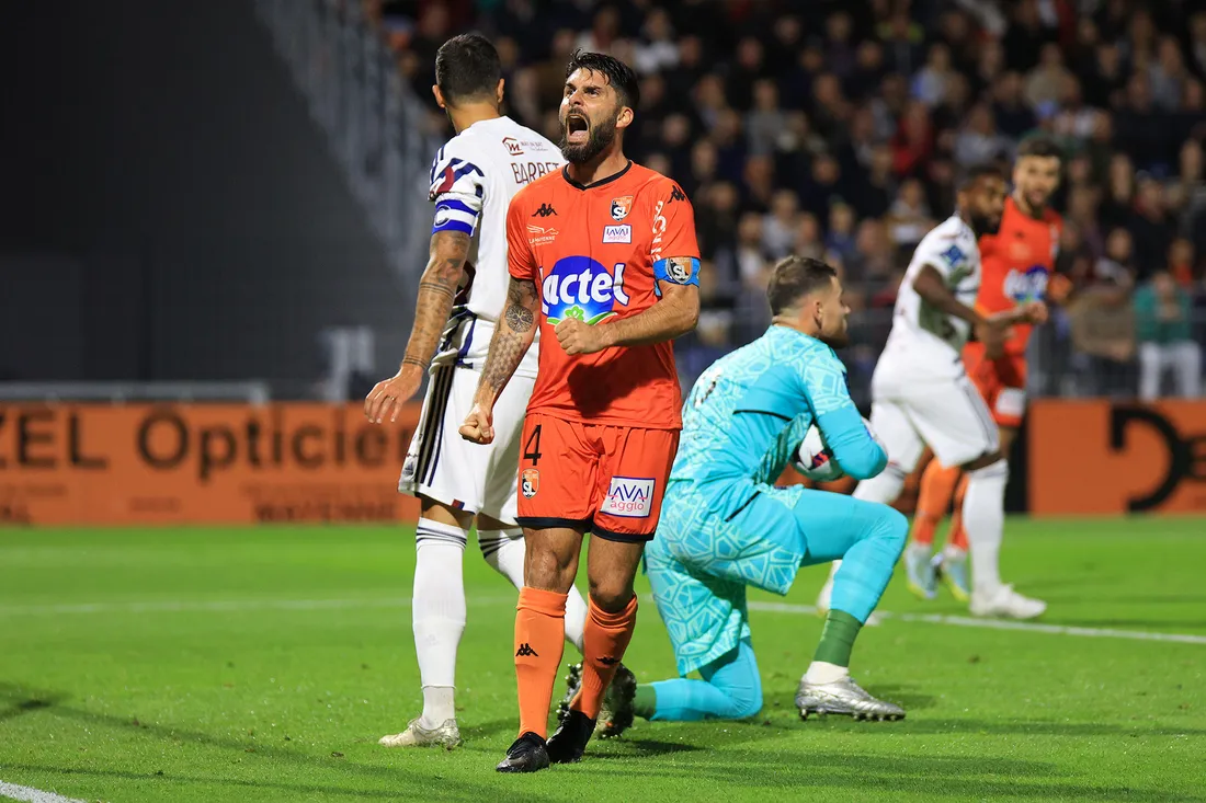 Jimmy Roye, le capitaine du Stade lavallois, est l'invité de Club Oxygène.