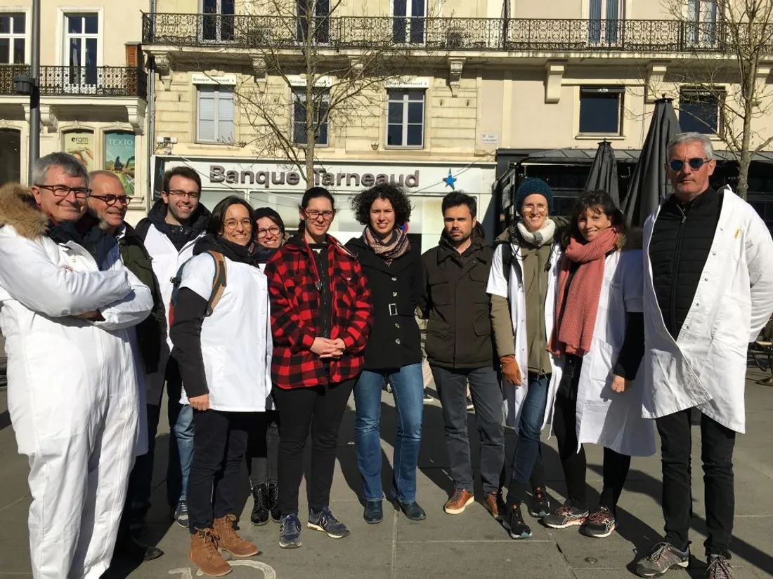 Médecins Segréens Candéens Manif 49_27 02 23_AVC