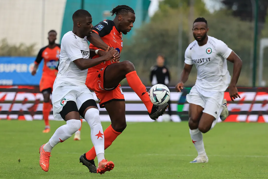 Malik Tchokounté, meilleur buteur du Stade lavallois cette saison.