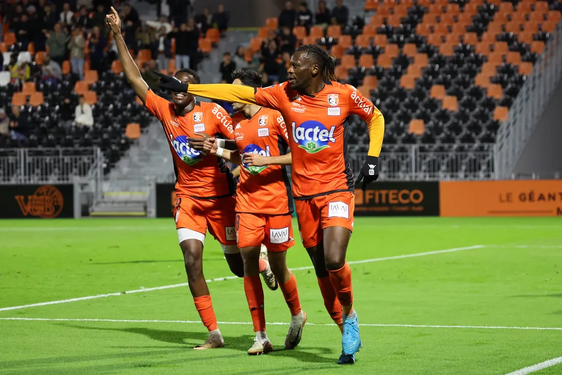 Malik Tchokounté a inscrit le deuxième but lavallois.