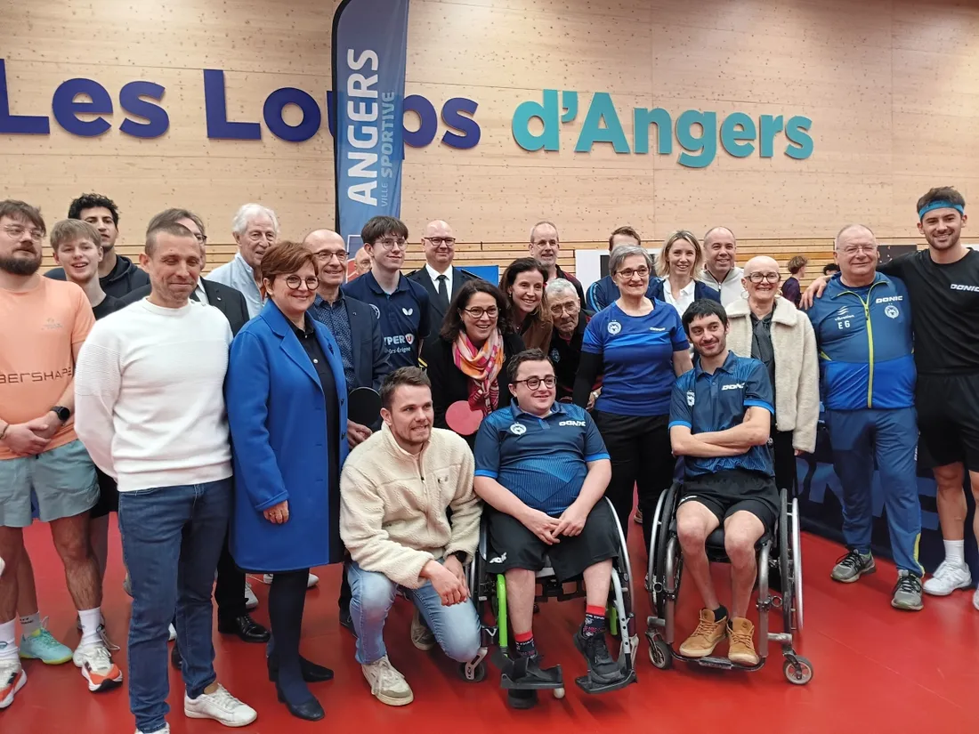 Para tennis de table Loups d'Angers visite ministre_30 01 26_MC