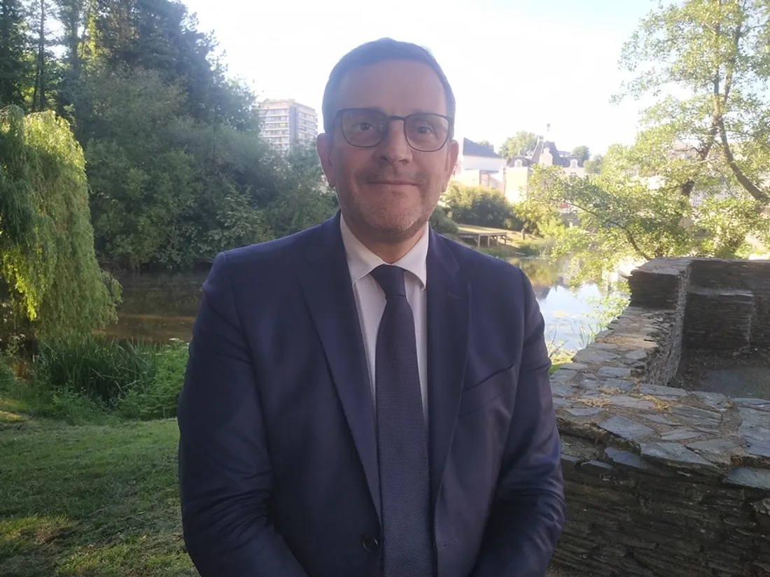 Philippe Bolo Segré législatives Anjou 49-7 Renaissance_05 22_CJ