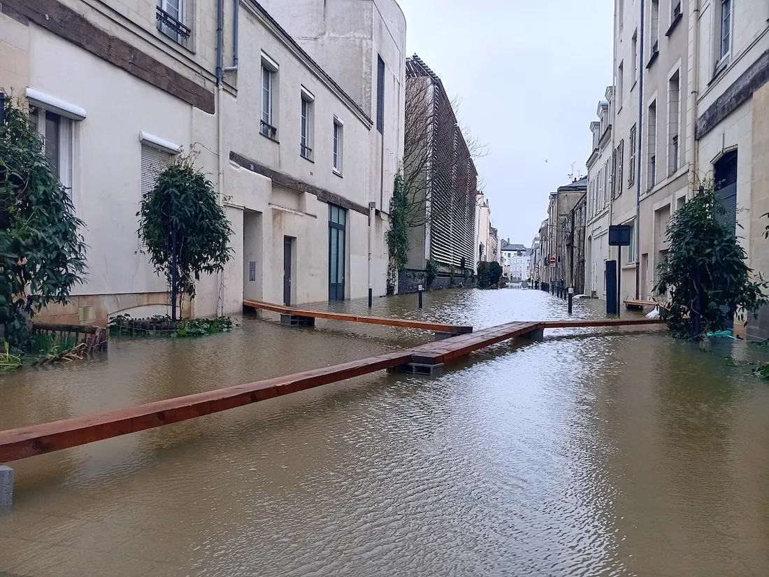 Rue inondée planches centre-ville Angers_23 02 26_MC.jpg