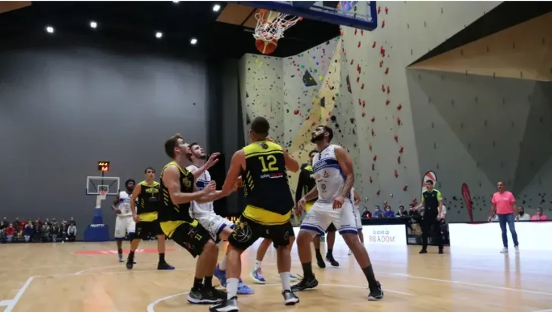 US Laval Basket_2022_CL