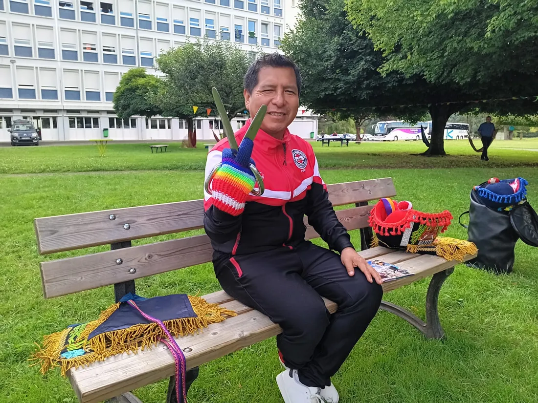 Foliklores Danseurs ciseaux Hermanos Chavez_12 07 24_AVC