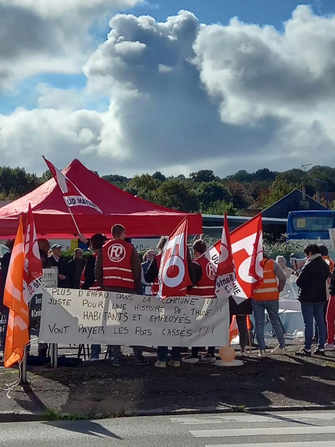 Manif EHPAD Pré-en-Pail 2_11 10 24_AVC