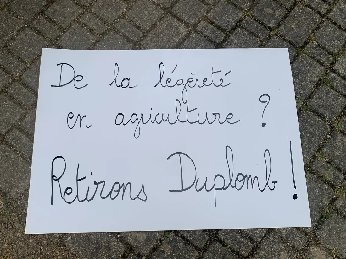 Manif Conf Paysanne Loi Duplomb_27 05 25_AVC