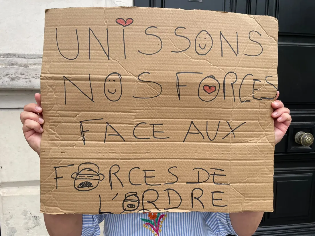 Ludivine maman manif lycéen_13 10 26_AVC