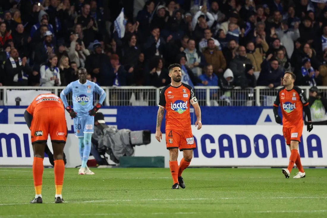 Le Stade lavallois a perdu 4-0 contre Auxerre.