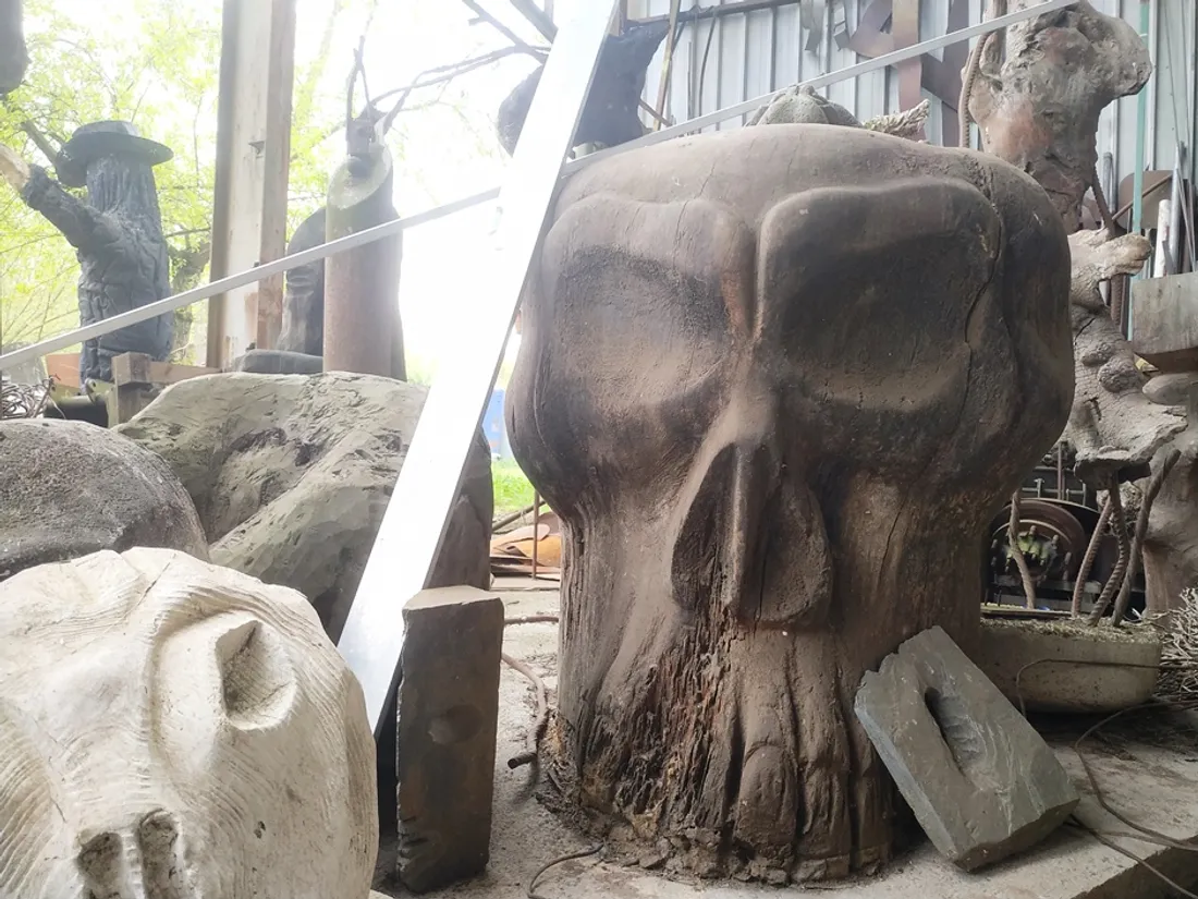 atelier Jimmix Bois II poubelle crane Hellfest_12 04 22_CJ