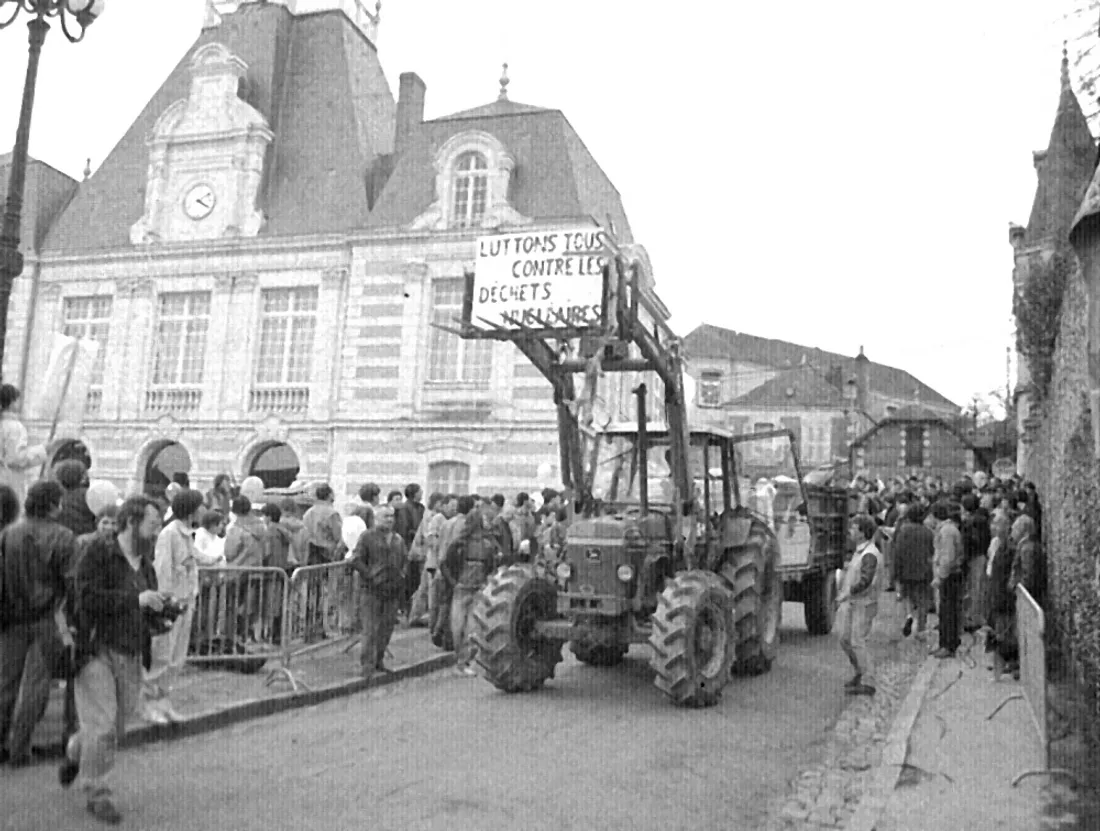 manif Segré déchets nucléaires Bourg d'Iré_19 03 88_Jean-Paul Desverne