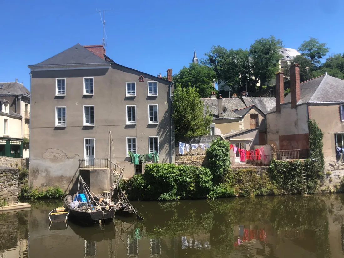 La toue de la compagnie d'Ourson blanc_14 06 22_RP