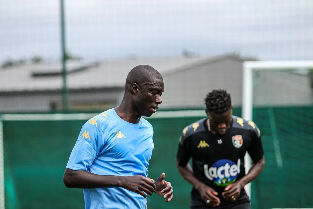 Le portier lavallois a signé un nouveau clean-sheet cette saison.