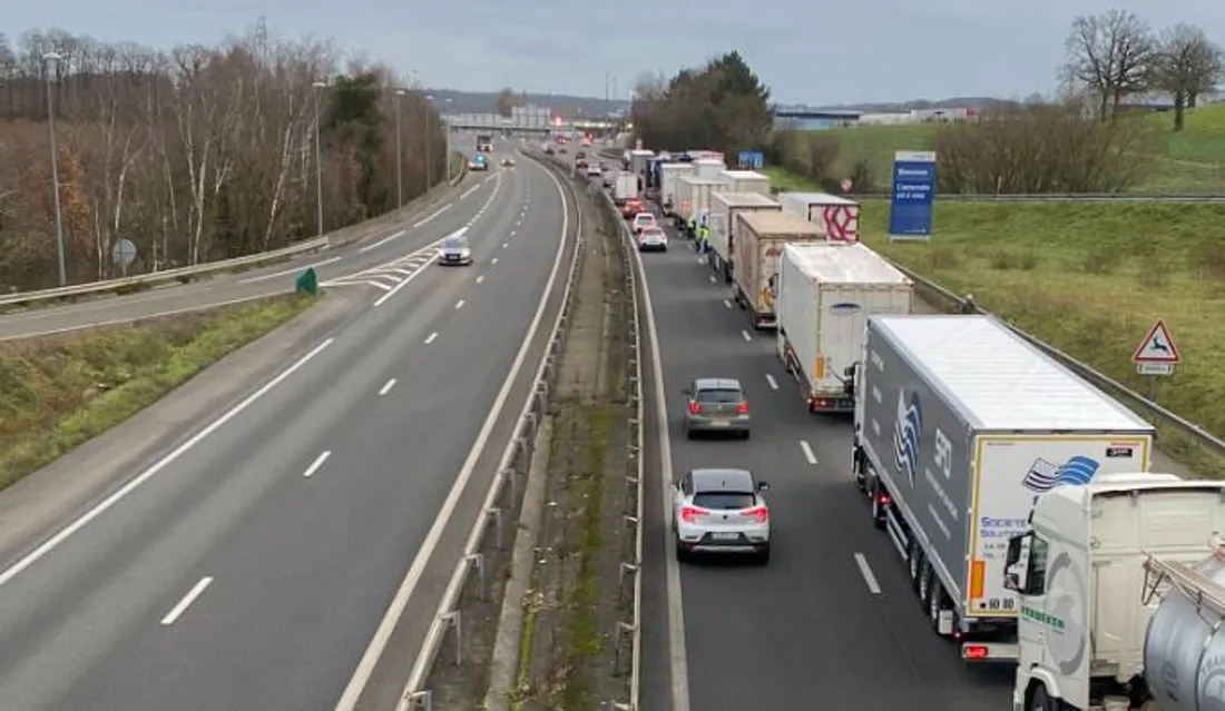 Les bouchons sont importants entre Rennes et Laval