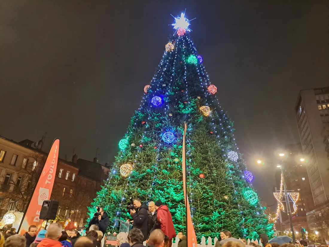 Des illuminations qui émerveilleront désormais les Toulousains jusqu’à la mi-janvier.