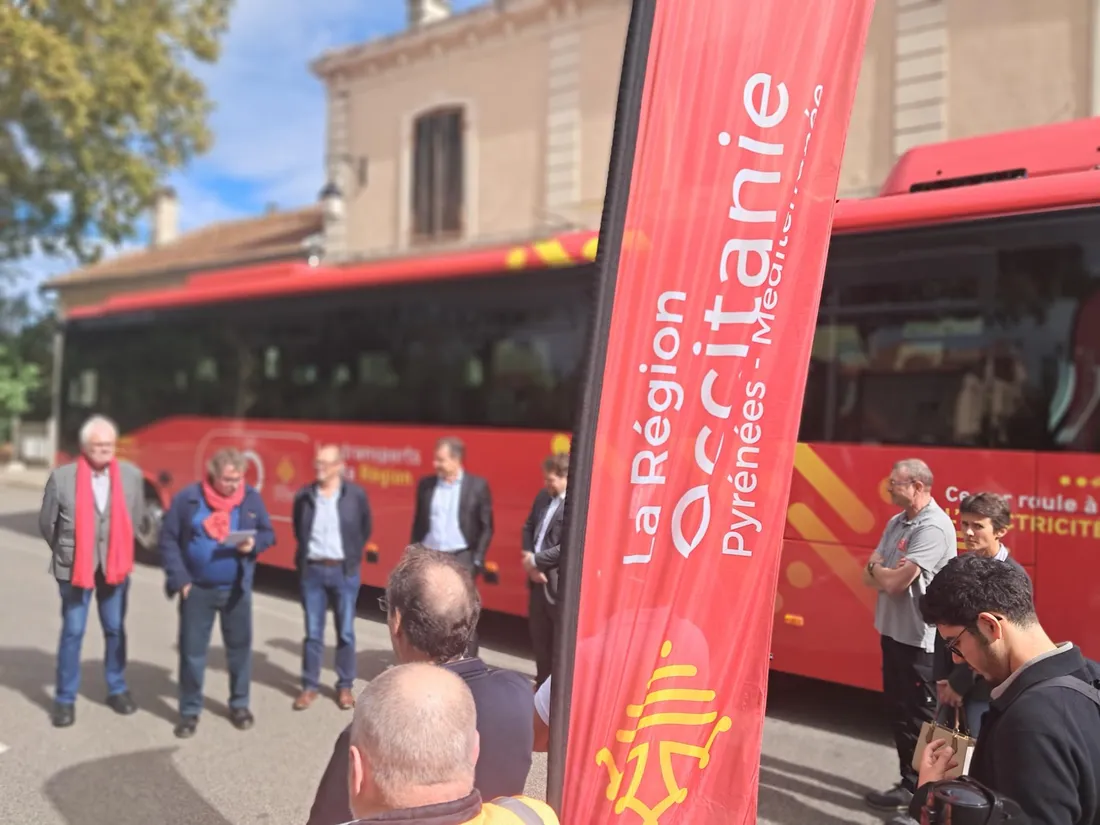 Le premier car électrique de la Région entre en service, et il roule dans l’Aude