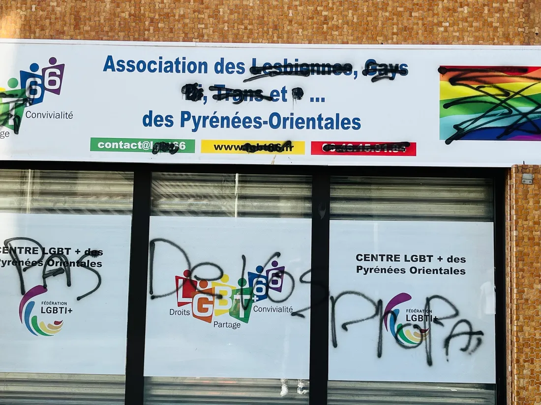 LGBT+66 vandalisée