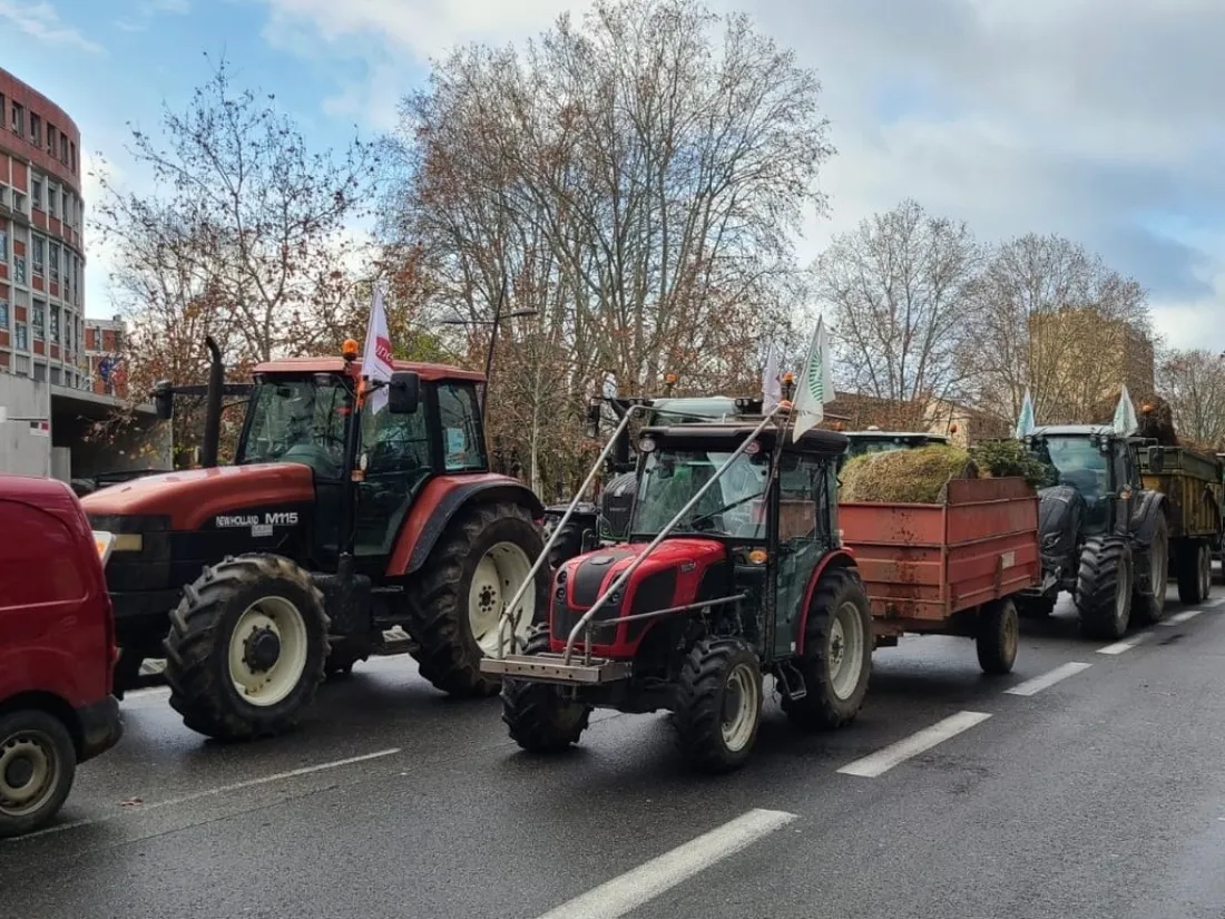 L'autoroute A64 sera certainement bloquée par des tracteurs