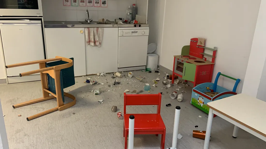 Les services de la PMI, ravagés, le 30 juin 2023, après une nuit de violences à Cantepau