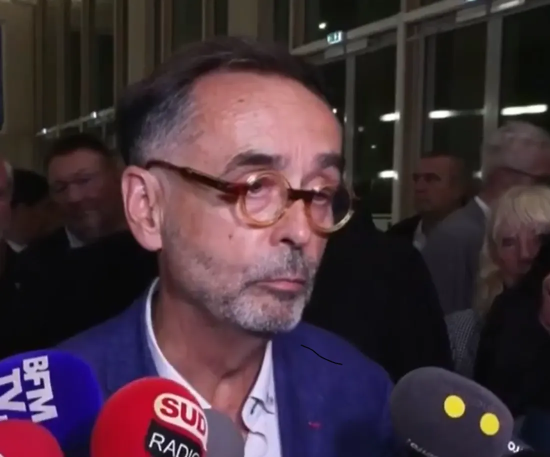    Refus de marier un Algérien sous OQTF : amende requise contre Robert Ménard