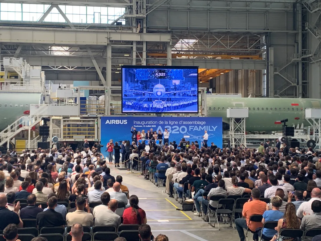 Inauguration de la chaine d'assemblage A320 A321 à Blagnac. 