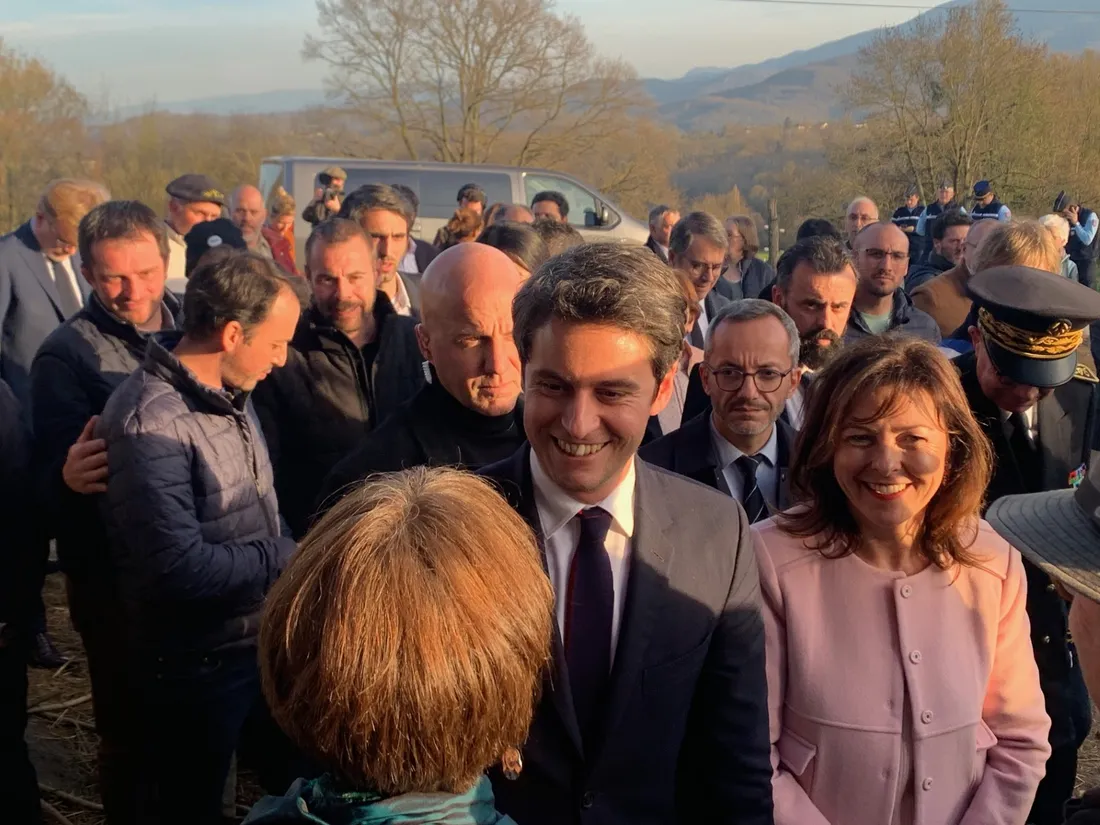 Gabriel Attal, premier ministre sur l'exploitation de Montastruc-de-Salies.
