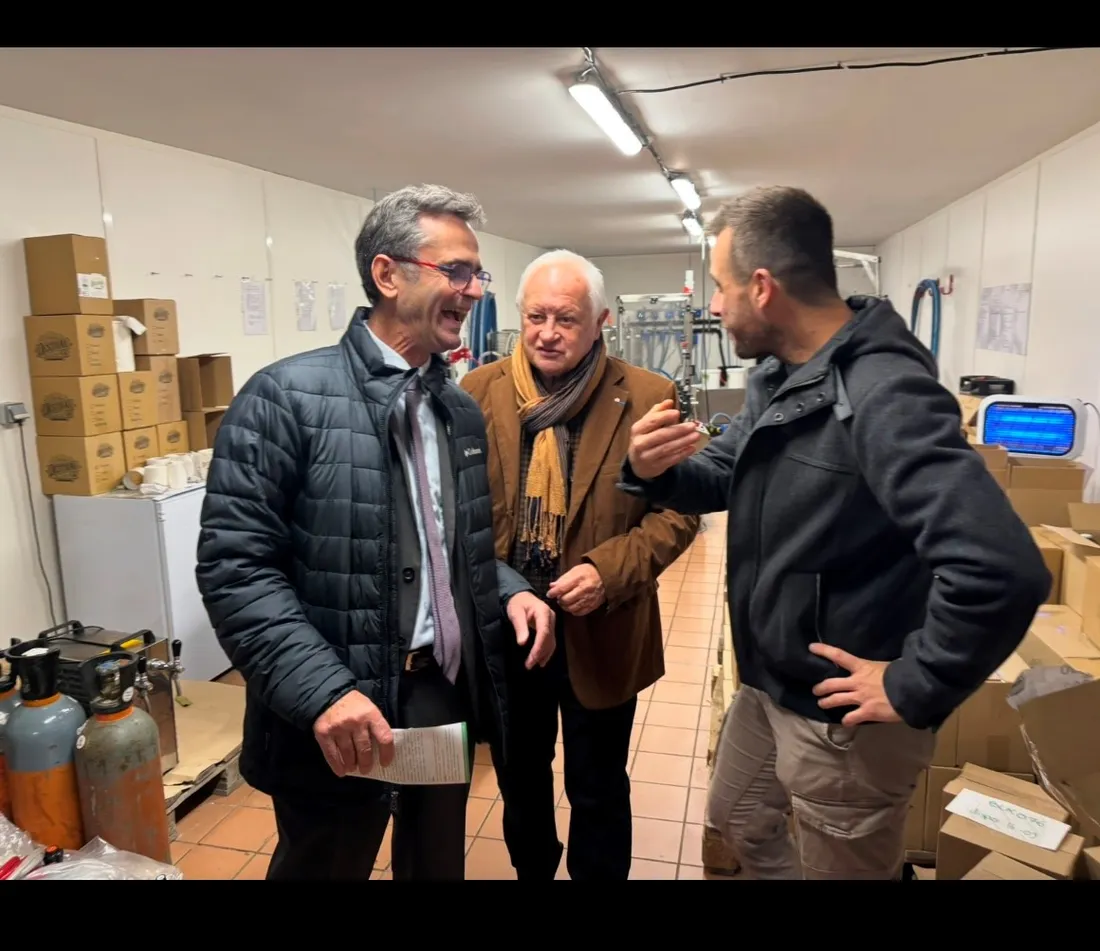 le préfet Hervé Brabant a remis des diplômes à plusieurs bénévoles engagés